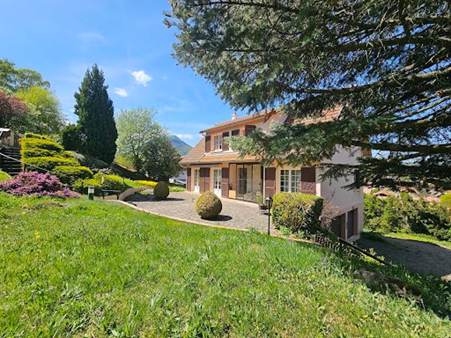 Vente Maison 7 pièces 144 m2 Orcines