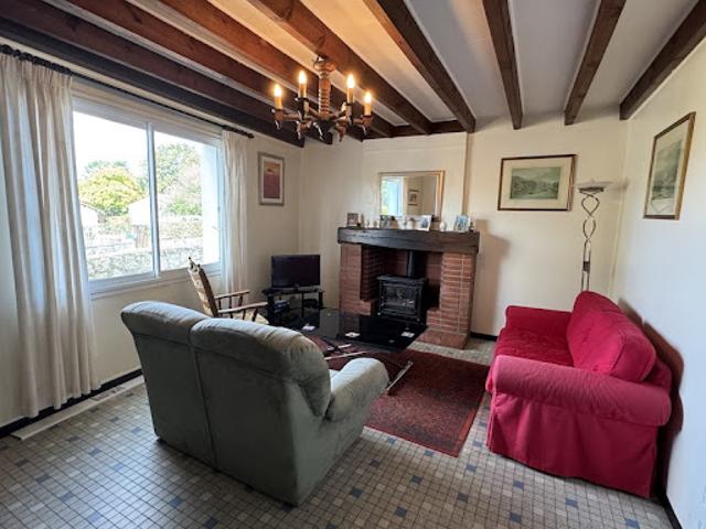 Vente Maison 7 pièces 144 m2 Cercoux