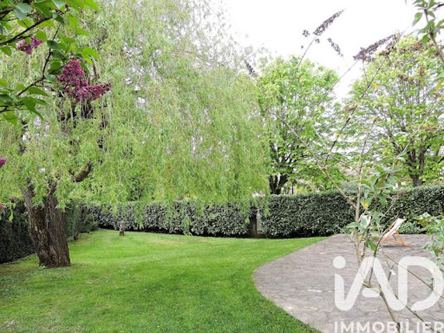 Vente Maison 7 pièces 144 m2 Voisins le Bretonneux