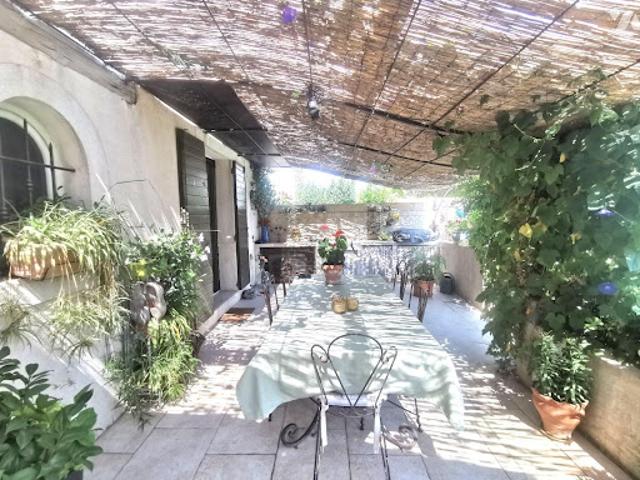 Vente Maison 7 pièces 145 m2 Mouriès