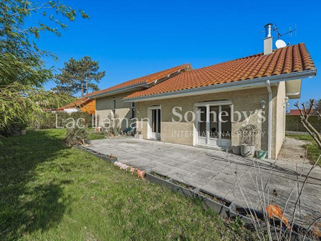 Vente Maison 7 pièces 145 m2 Douvaine