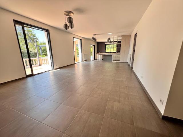 Vente Maison 7 pièces 145 m2 Léojac