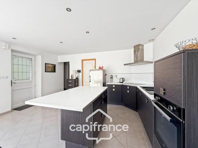Vente Maison 7 pièces 145 m2 Saint Gonnery