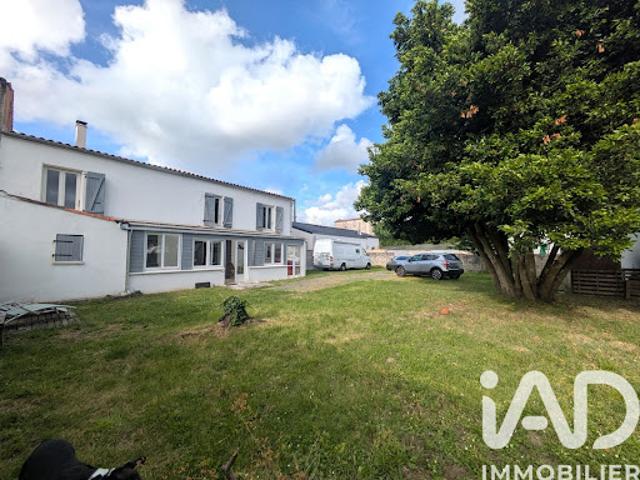 Vente Maison 7 pièces 145 m2 Tonnay Charente