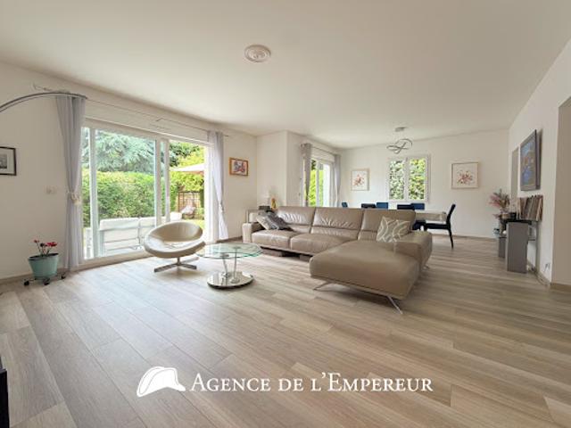 Vente Maison 7 pièces 145.22 m2 Rueil Malmaison