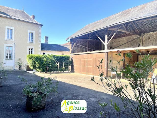 Vente Maison 7 pièces 146 m2 Mirebeau