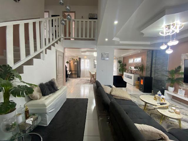 Vente Maison 7 pièces 149 m2 Evreux