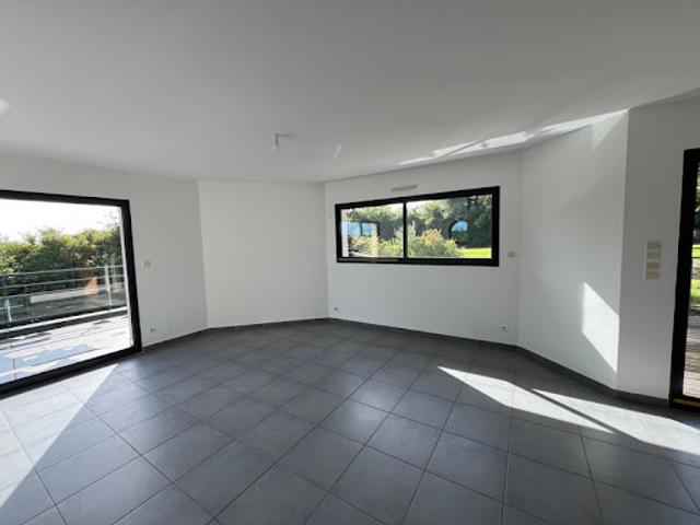 Vente Maison 7 pièces 146 m2 Plounéventer