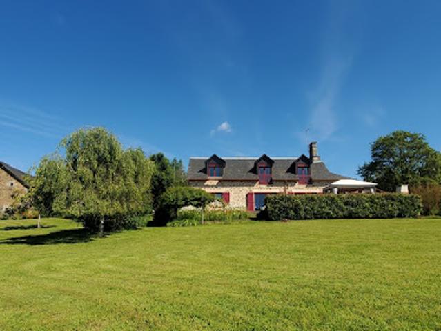 Vente Maison 7 pièces 147 m2 Neuvic