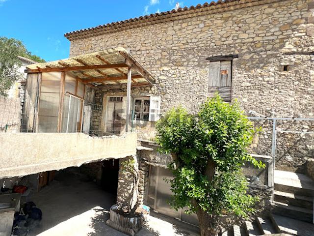 Vente Maison 7 pièces 147 m2 Vezenobres