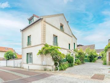 Vente Maison 7 pièces 147.08 m2 Mareil Marly