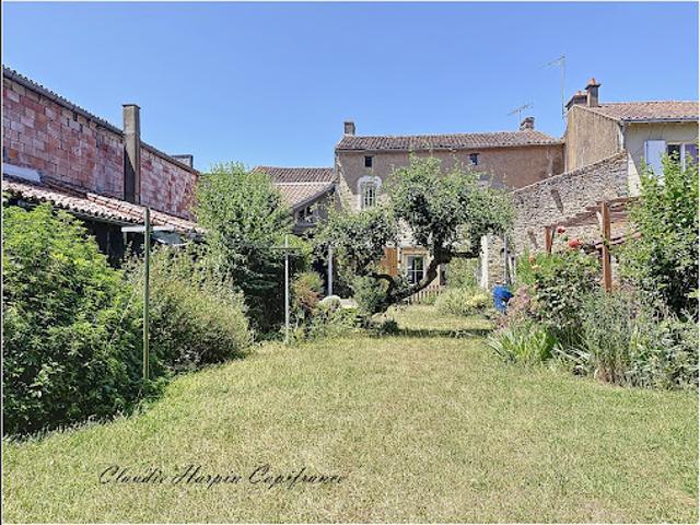 Vente Maison 7 pièces 148 m2 Thénezay