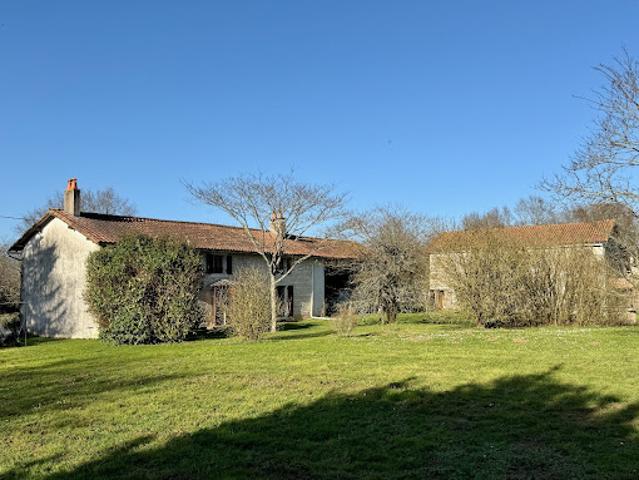 Vente Maison 7 pièces 148.1 m2 Clussais la Pommeraie