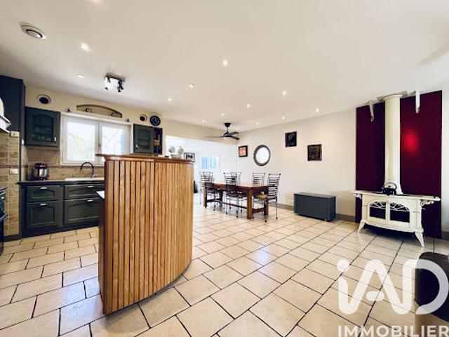 Vente Maison 7 pièces 149 m2 Roquefort des Corbières