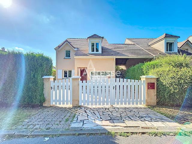 Vente Maison 7 pièces 140 m2 Magny le Hongre