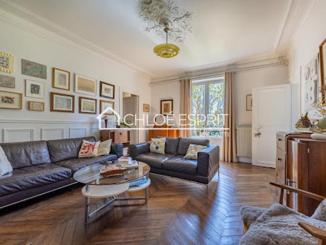 Vente Maison 7 pièces 140 m2 Mandres les Roses