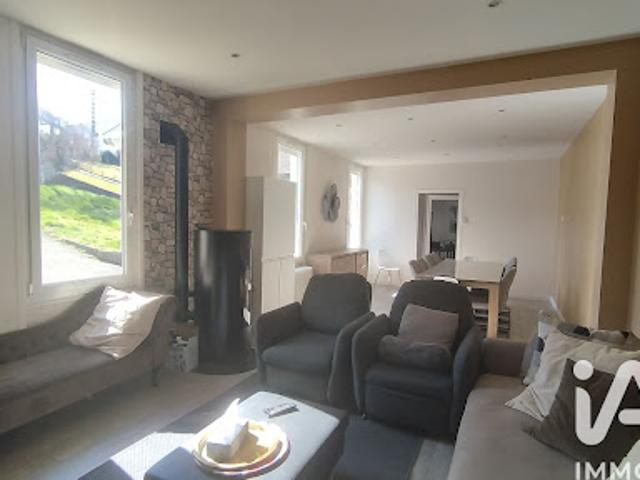 Vente Maison 7 pièces 140 m2 Oyonnax
