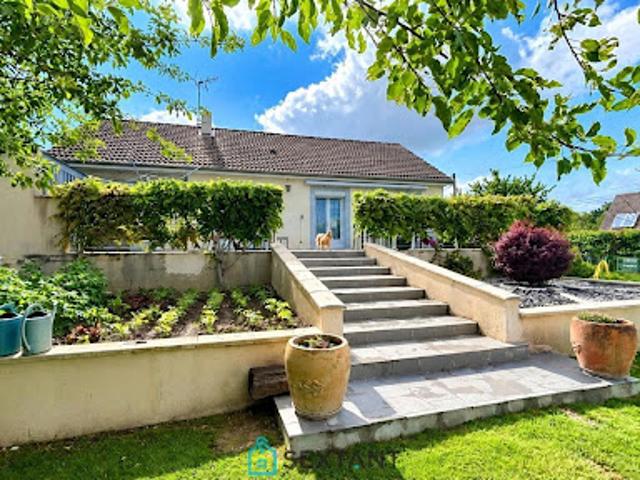 Vente Maison 7 pièces 140 m2 Combon