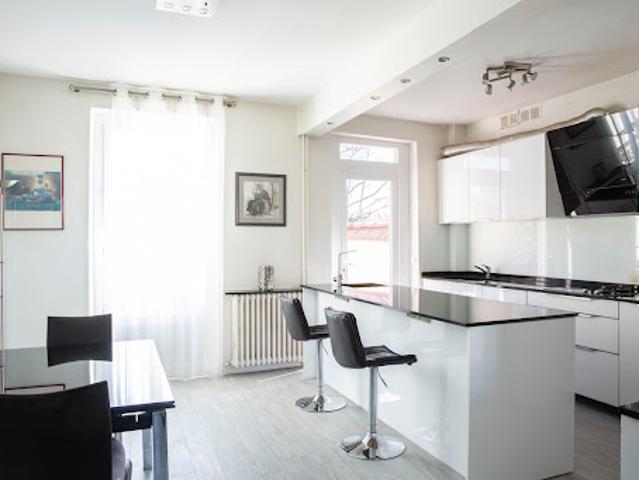 Vente Maison 7 pièces 140 m2 Fontenay sous Bois