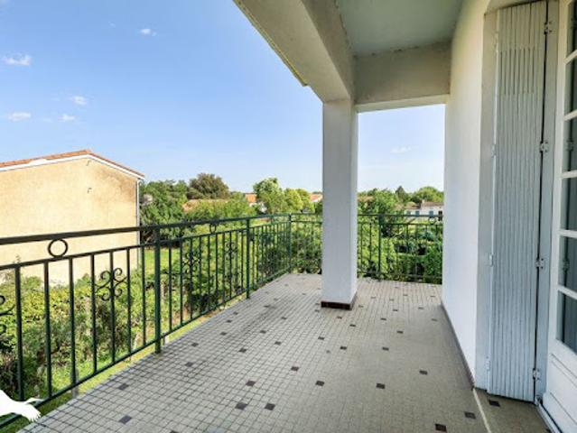 Vente Maison 7 pièces 140 m2 Pineuilh