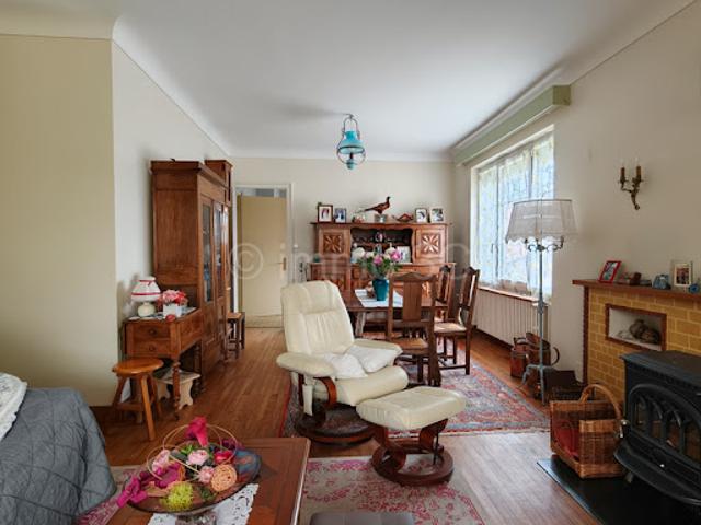Vente Maison 7 pièces 141 m2 Civray