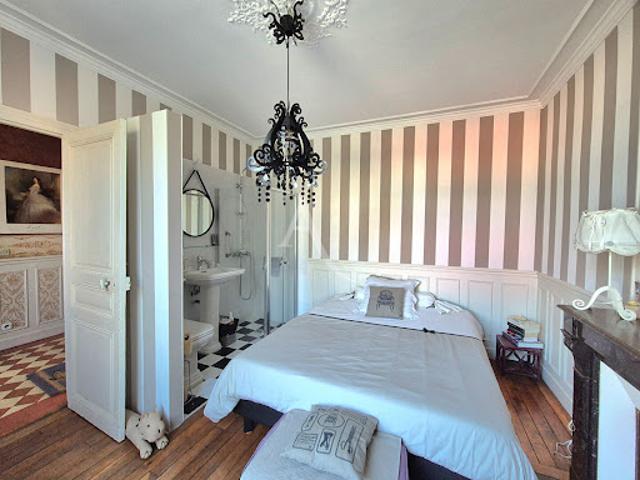 Vente Maison 7 pièces 142 m2 Neuilly Plaisance