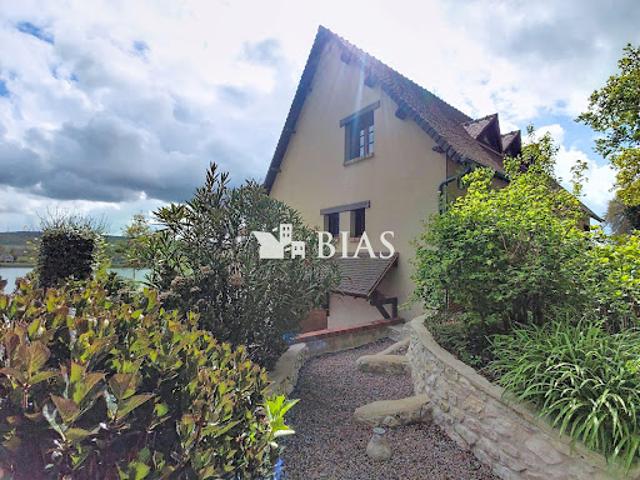 Vente Maison 7 pièces 142 m2 Bourg Achard