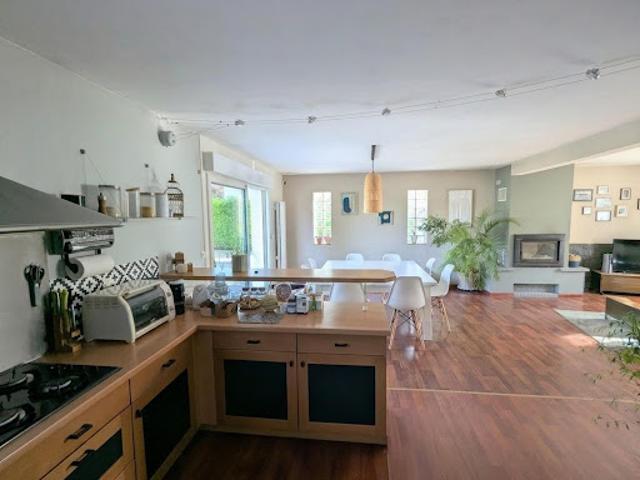 Vente Maison 7 pièces 142 m2 Erondelle