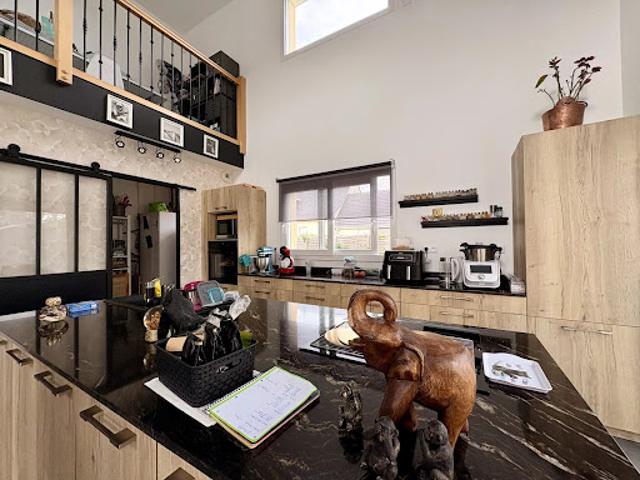 Vente Maison 7 pièces 142 m2 Pacy sur Eure