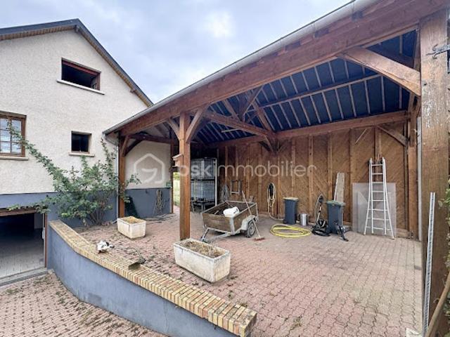 Vente Maison 7 pièces 142 m2 Saint Léger de Rôtes