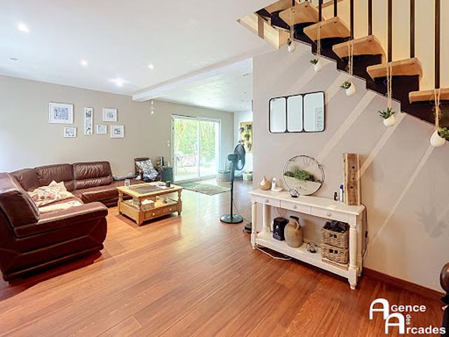Vente Maison 7 pièces 143 m2 Beychac et Caillau