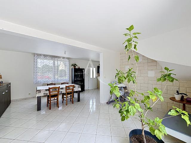 Vente Maison 7 pièces 143 m2 La Roche Neuville