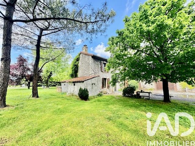 Vente Maison 7 pièces 154 m2 Saint Romain le Puy