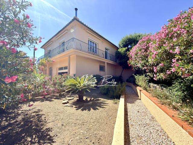 Vente Maison 7 pièces 155 m2 Maury