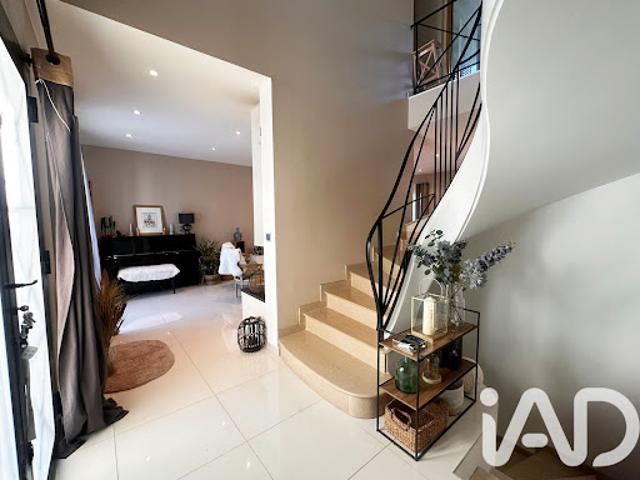 Vente Maison 7 pièces 205 m2 La Varenne Saint Hilaire