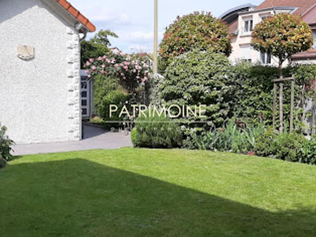 Vente Maison 7 pièces 155 m2 Suresnes