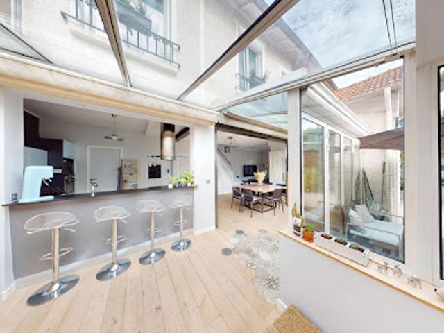 Vente Maison 7 pièces 155 m2 Suresnes