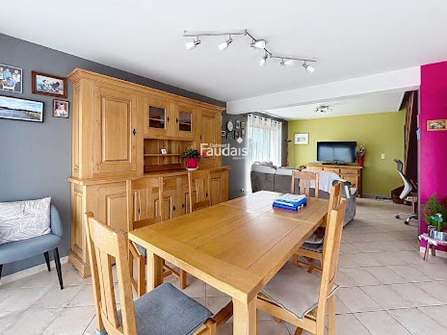 Vente Maison 7 pièces 155 m2 Saint André de Bohon