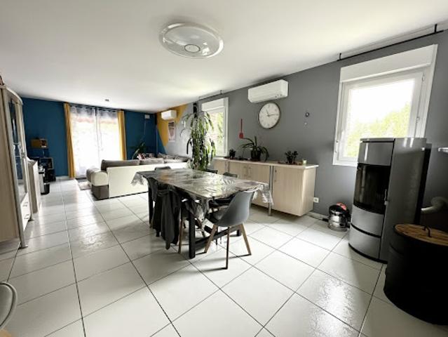 Vente Maison 7 pièces 156 m2 Le Favril