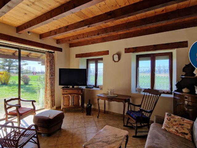 Vente Maison 7 pièces 156 m2 Puy Saint Martin