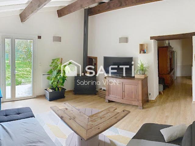 Vente Maison 7 pièces 156 m2 Pompignan