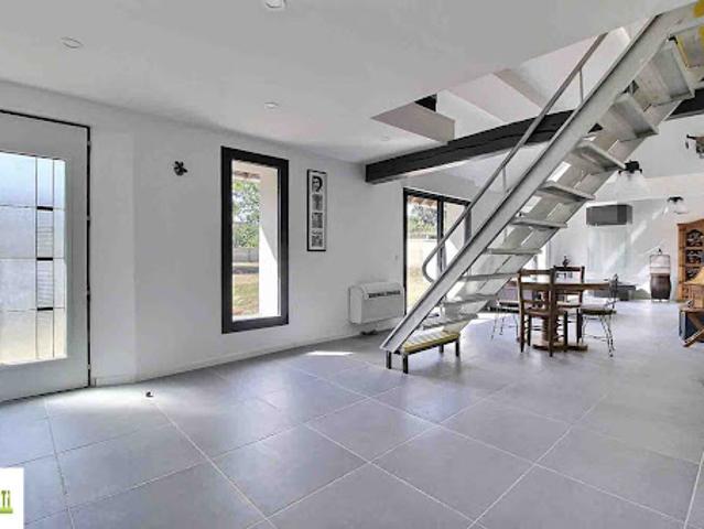 Vente Maison 7 pièces 156 m2 Sainte genevieve des bois