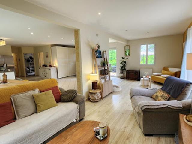 Vente Maison 7 pièces 156.1 m2 Simeyrols