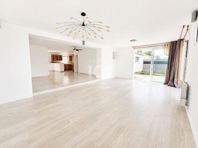 Vente Maison 7 pièces 156.96 m2 Saint Philbert de Grand Lieu