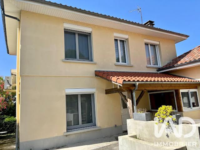 Vente Maison 7 pièces 157 m2 Orthez