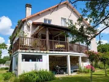 Vente Maison 7 pièces 157 m2 Chatellerault