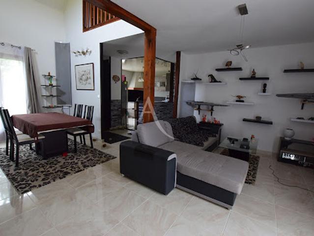 Vente Maison 7 pièces 157.19 m2 Montigny Lencoup