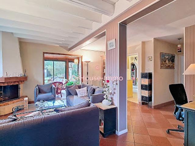Vente Maison 7 pièces 158 m2 Merignac