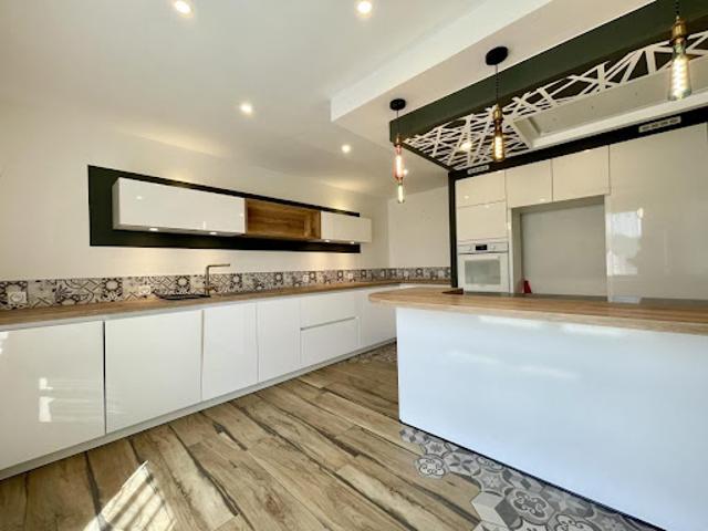 Vente Maison 7 pièces 158 m2 Cambremer