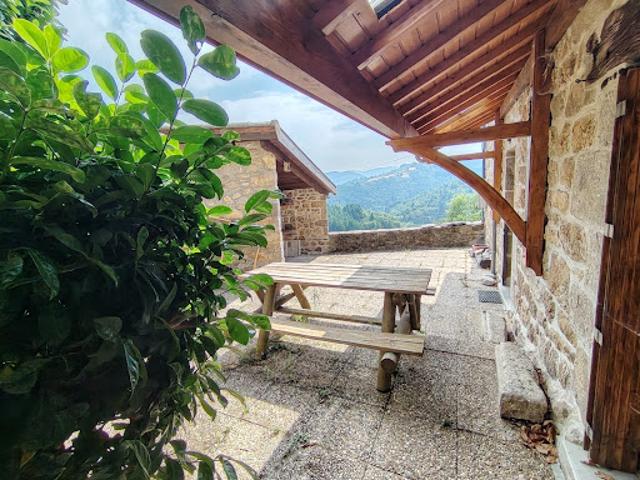 Vente Maison 7 pièces 158 m2 Saint Martin de Valamas